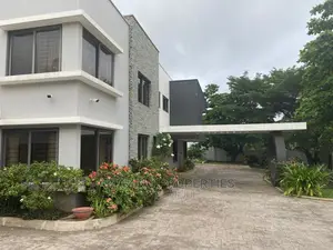 5bdrm House in Airport Residential for Sale