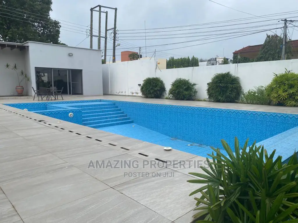 5bdrm House in Airport Residential for Sale