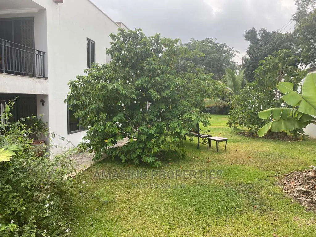 5bdrm House in Airport Residential for Sale