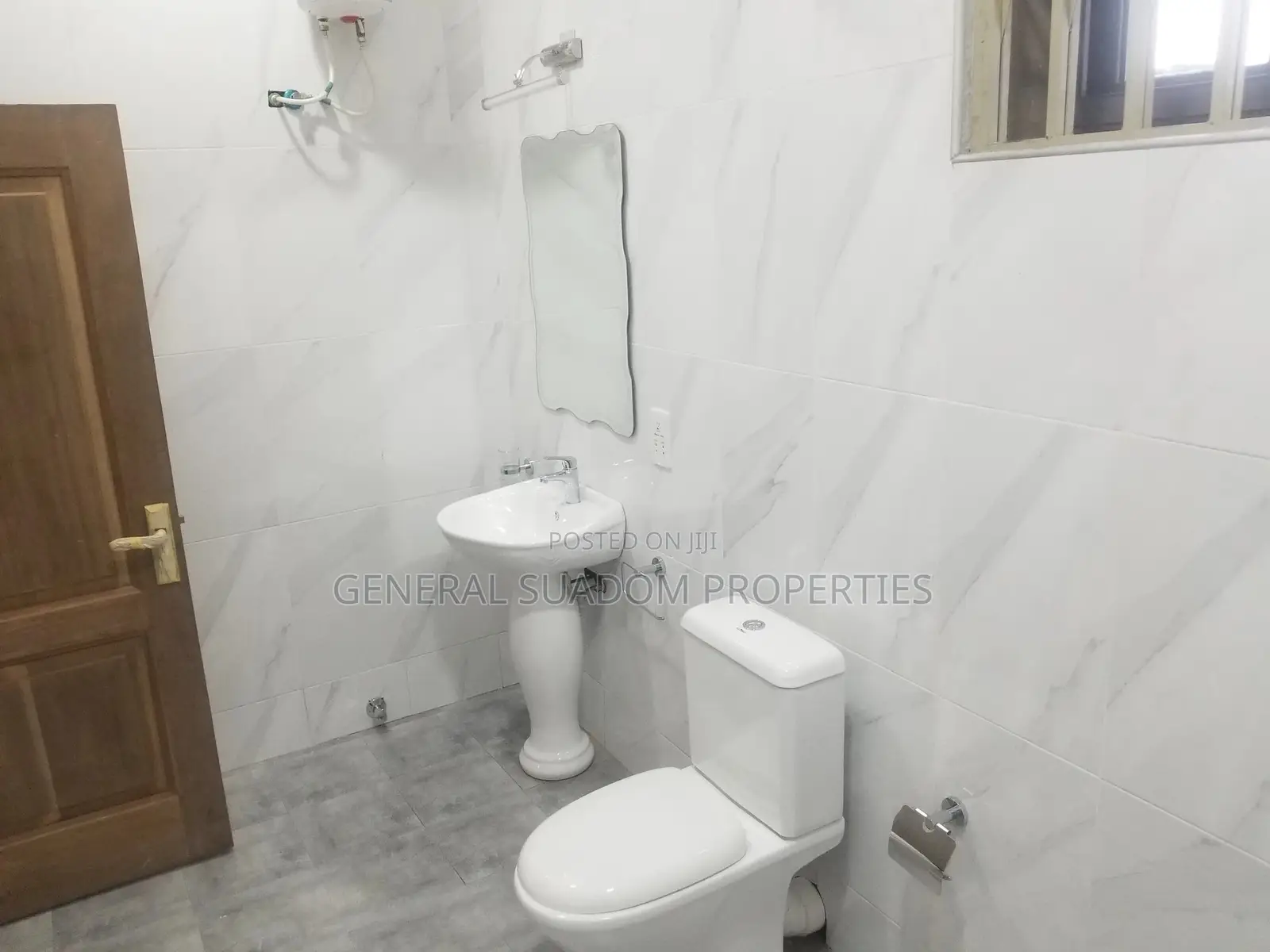 3bdrm Apartment in Suadom Properties, Baatsona Total for rent