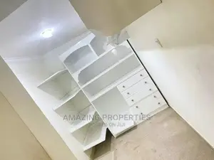 4bdrm House in Adjiringanor, Adjiriganor for Rent