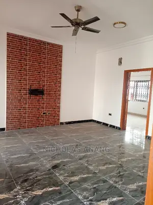 2bdrm Apartment in The Dorns, New Town for rent