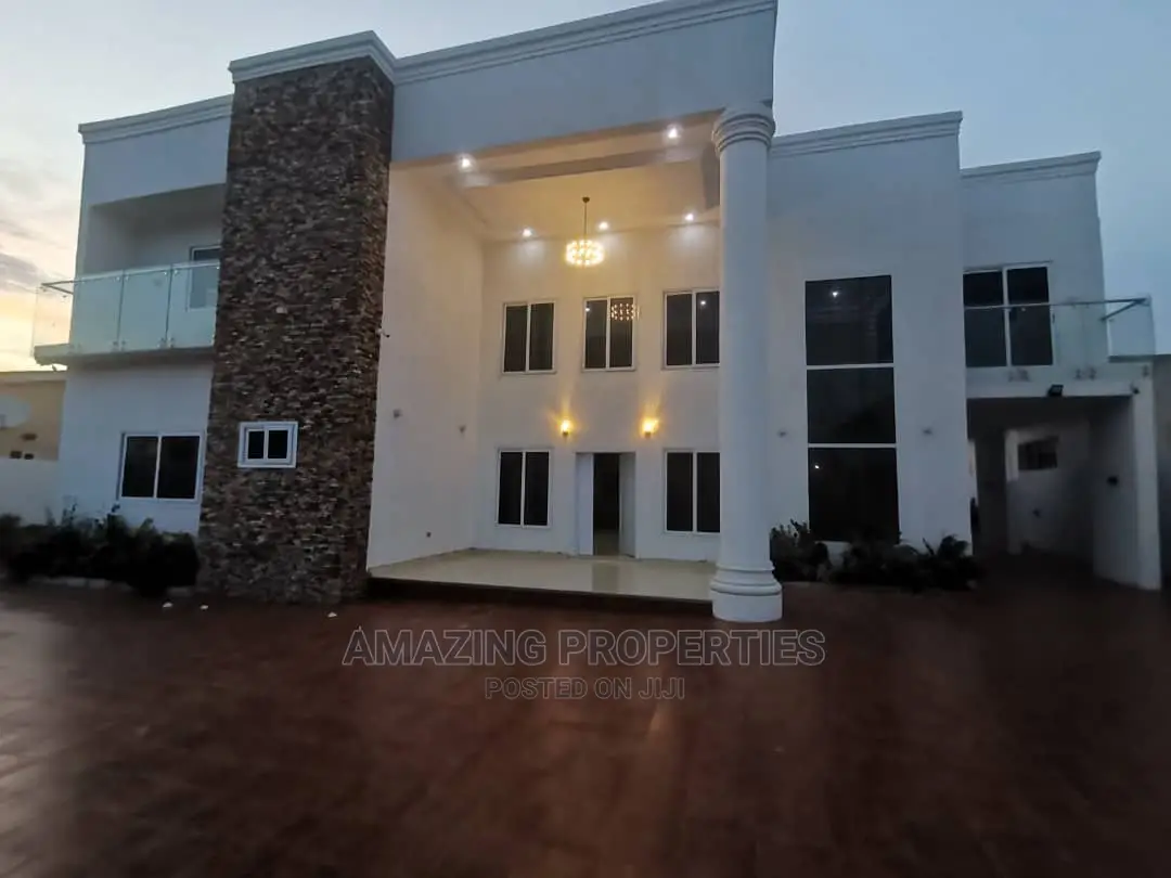 5bdrm House in East Legon for Sale