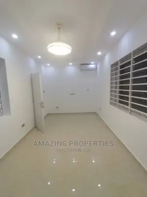 5bdrm House in East Legon for Sale