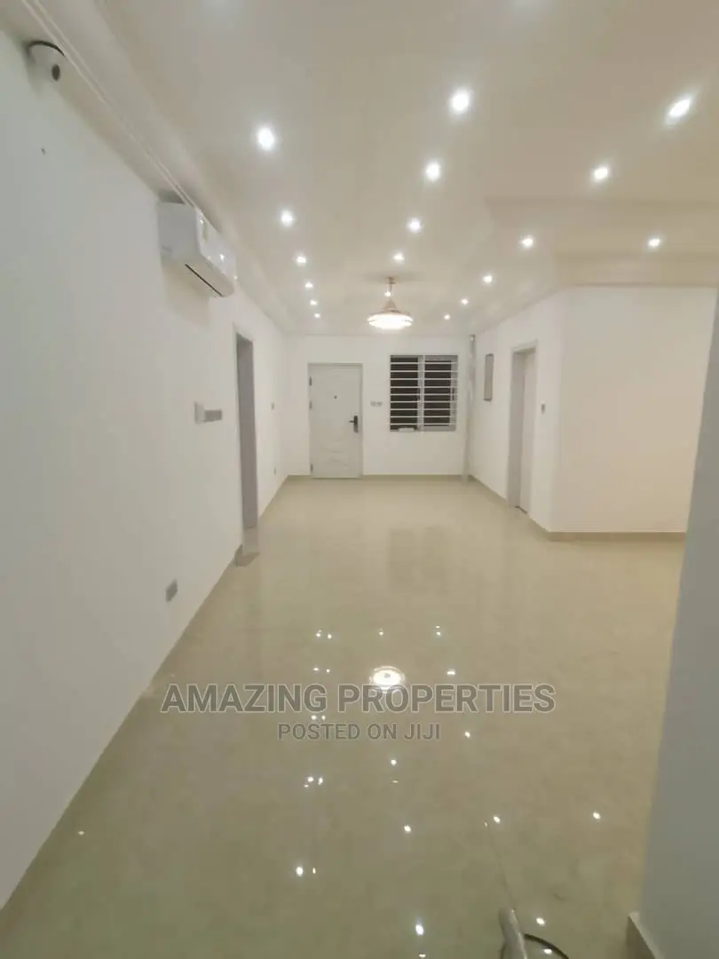 5bdrm House in East Legon for Sale
