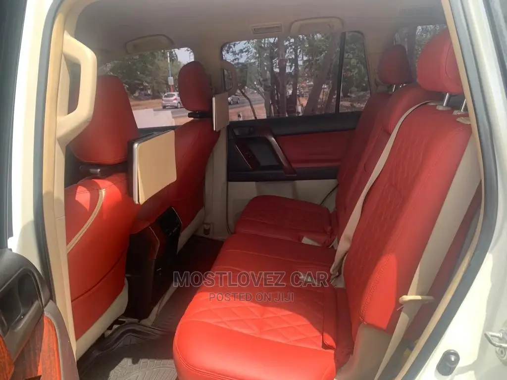 Car Rentals Rent a Land-Cruisers Prado in Ghana for Weddings