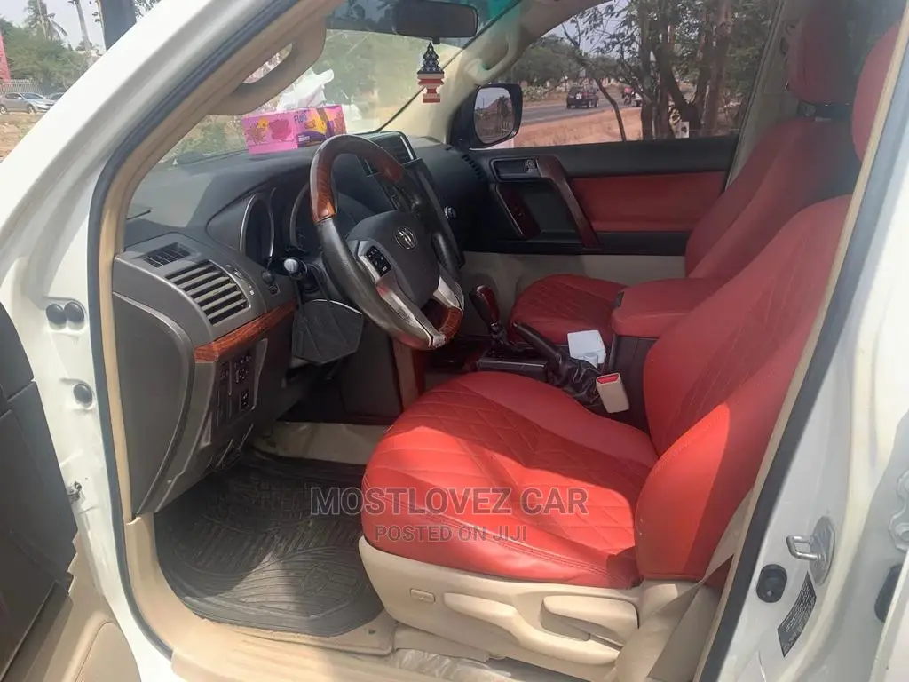 Car Rentals Rent a Land-Cruisers Prado in Ghana for Weddings