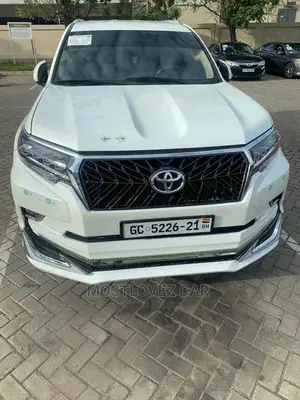Car Rentals Rent a Land-Cruisers Prado in Ghana for Weddings