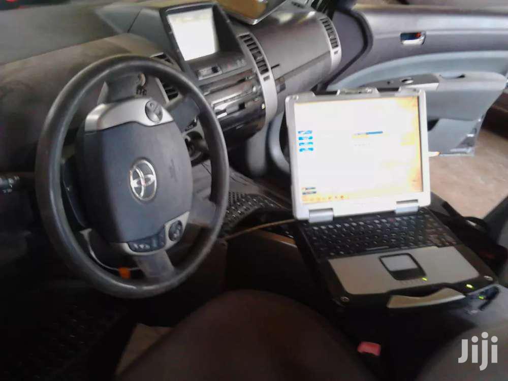 Hybrid Electric Vehicles Specialist.