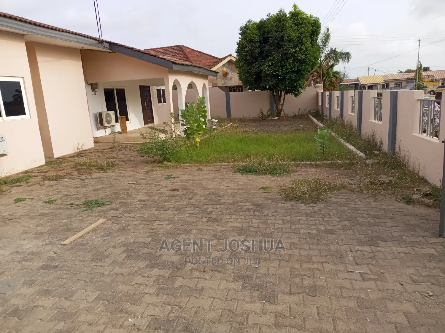 4bdrm House in Manet Court Estate for rent