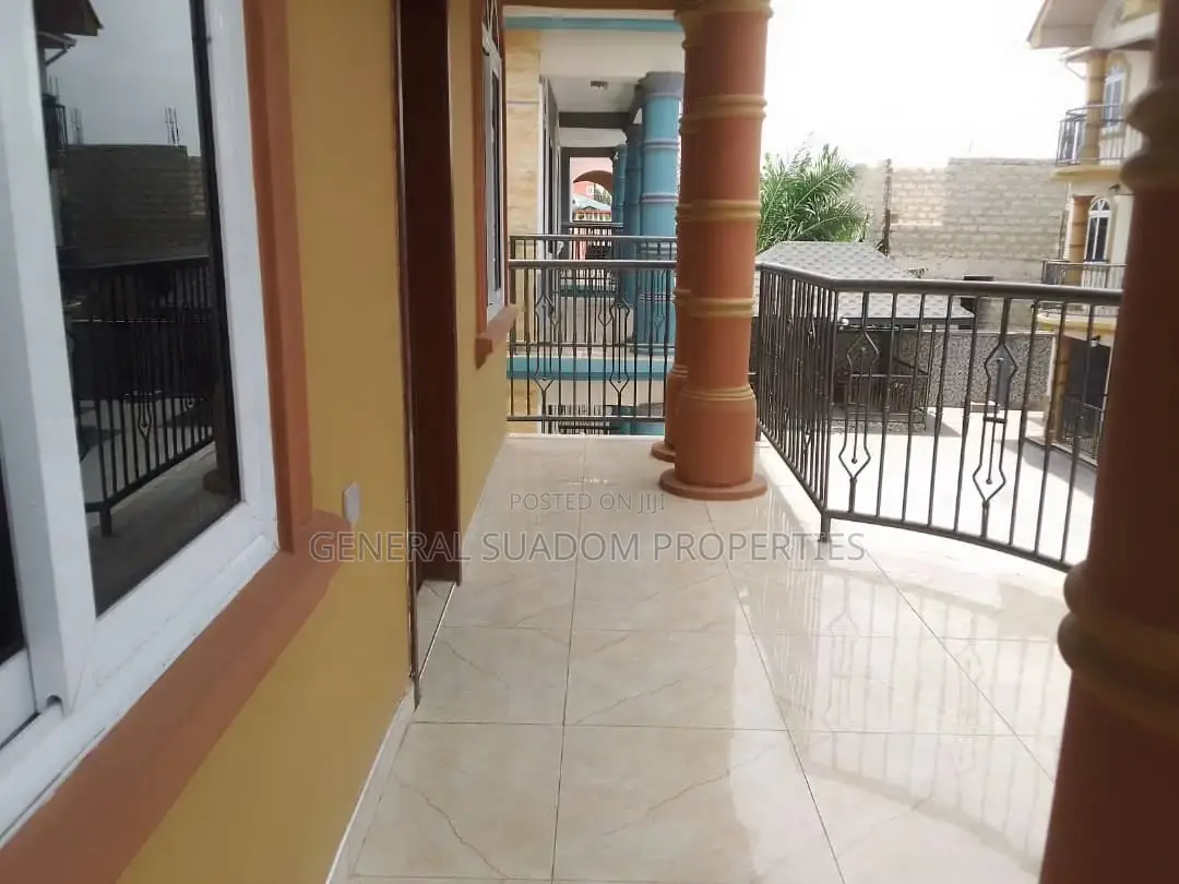 Furnished 3bdrm Apartment for rent