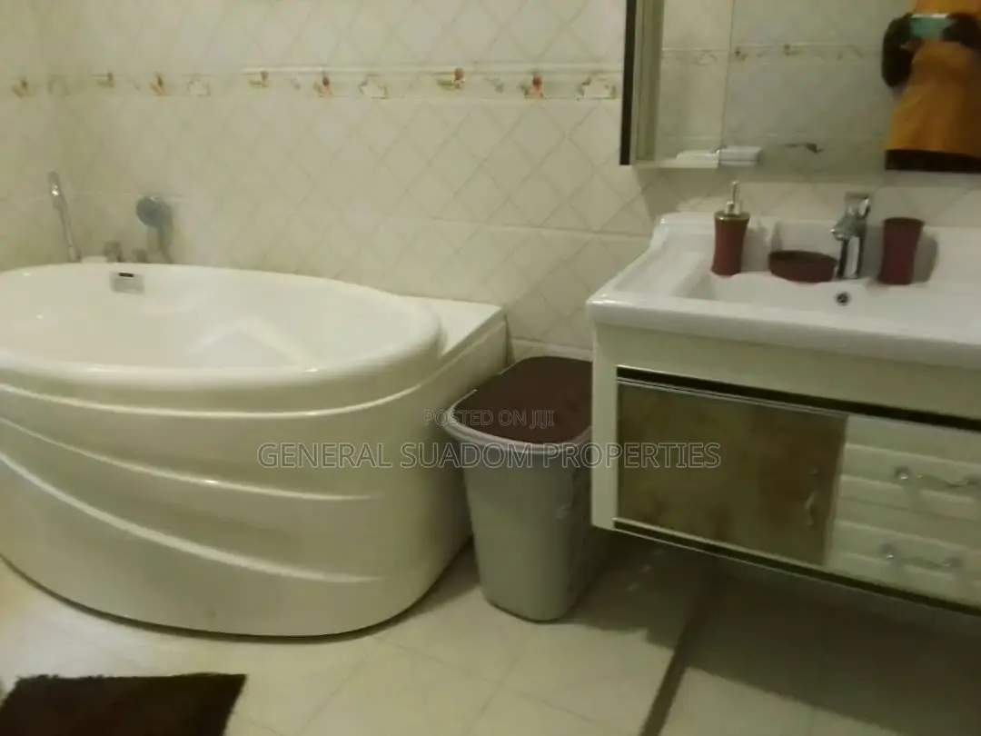 Furnished 3bdrm Apartment for rent