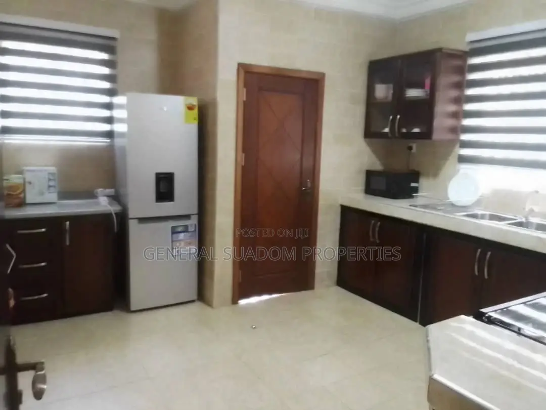 Furnished 3bdrm Apartment for rent