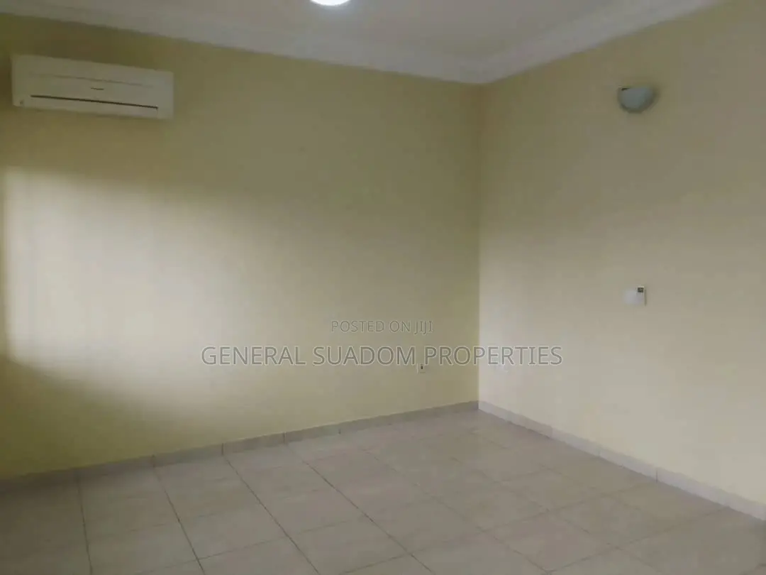 3bdrm Apartment in Suadom Properties, Airport Residential Area