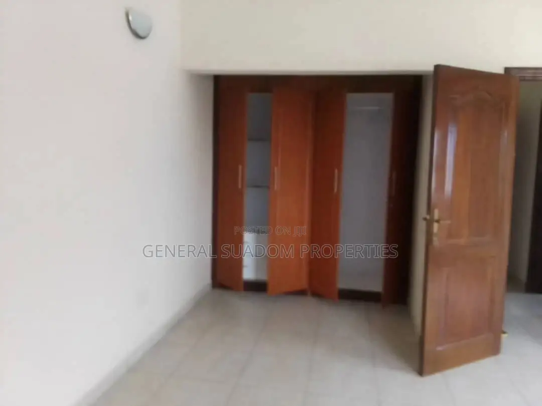 3bdrm Apartment in Suadom Properties, Airport Residential Area