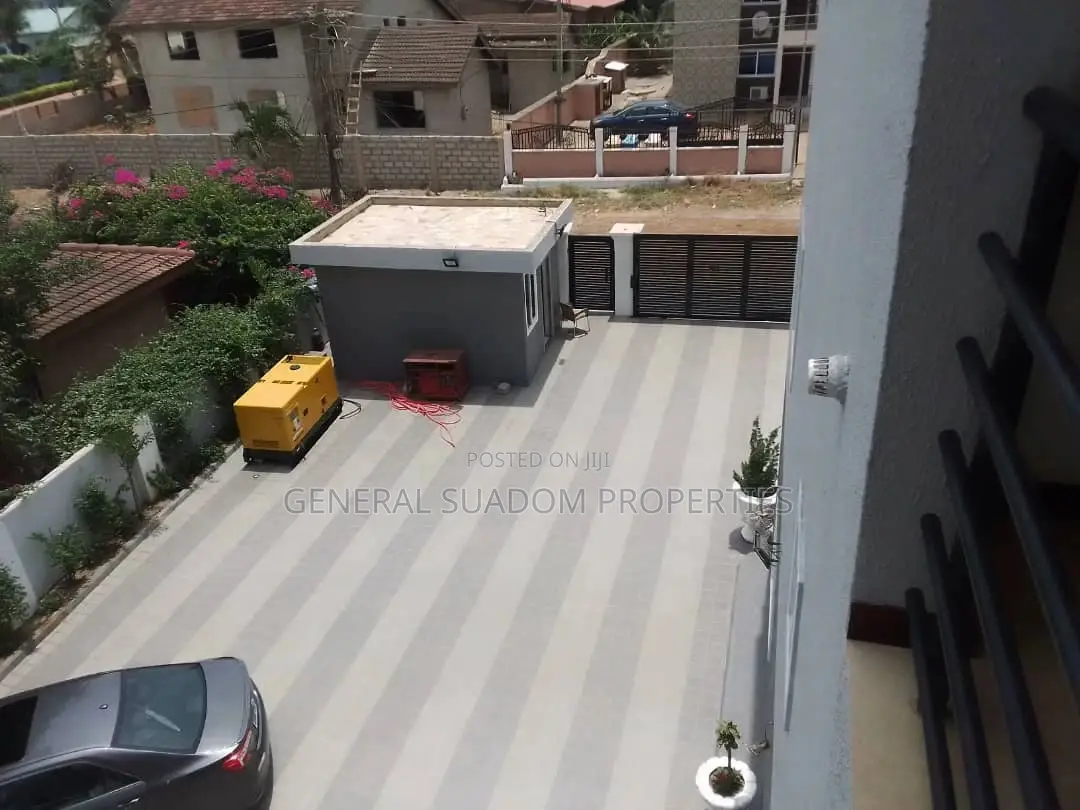 3bdrm Apartment in Suadom Properties, Airport Residential Area