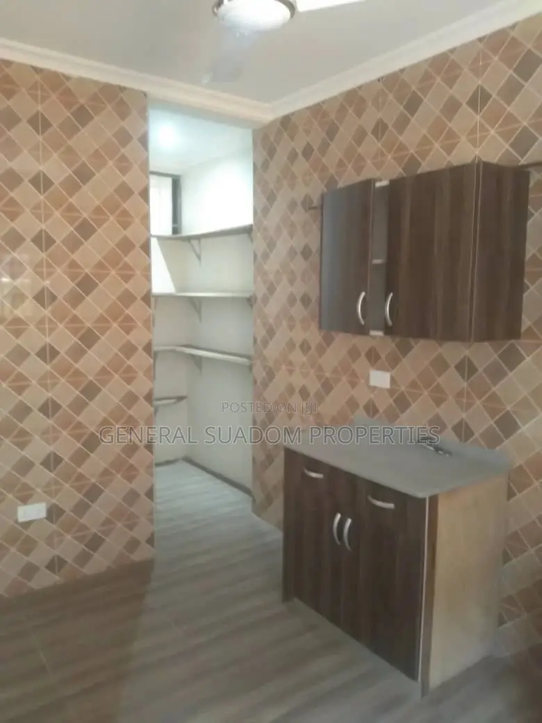 3bdrm Apartment in Suadom Proparties, Accra Metropolitan for rent