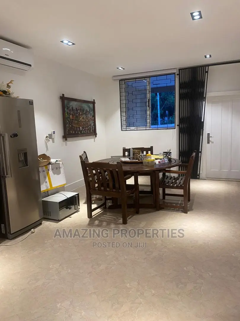Suitable for Office or Residence North Ridge Alisa Hotel