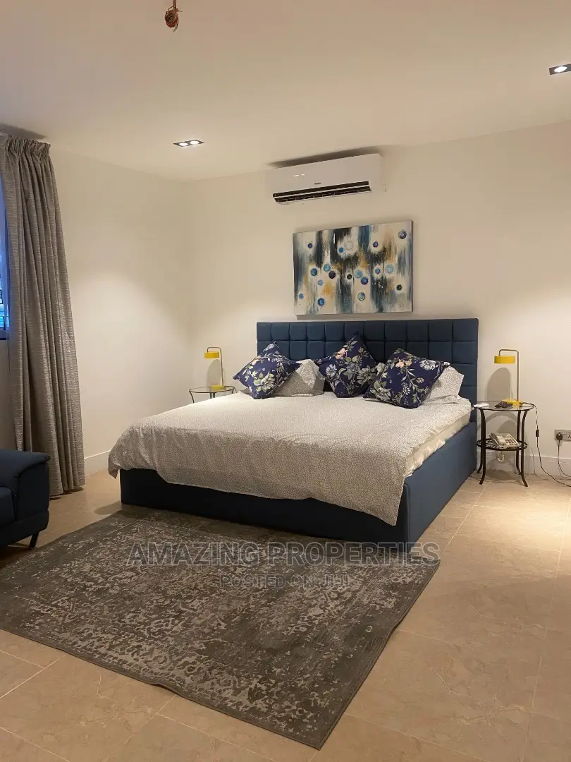 Suitable for Office or Residence North Ridge Alisa Hotel