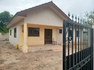 3bdrm House in Hfc Estate, Spintex for rent