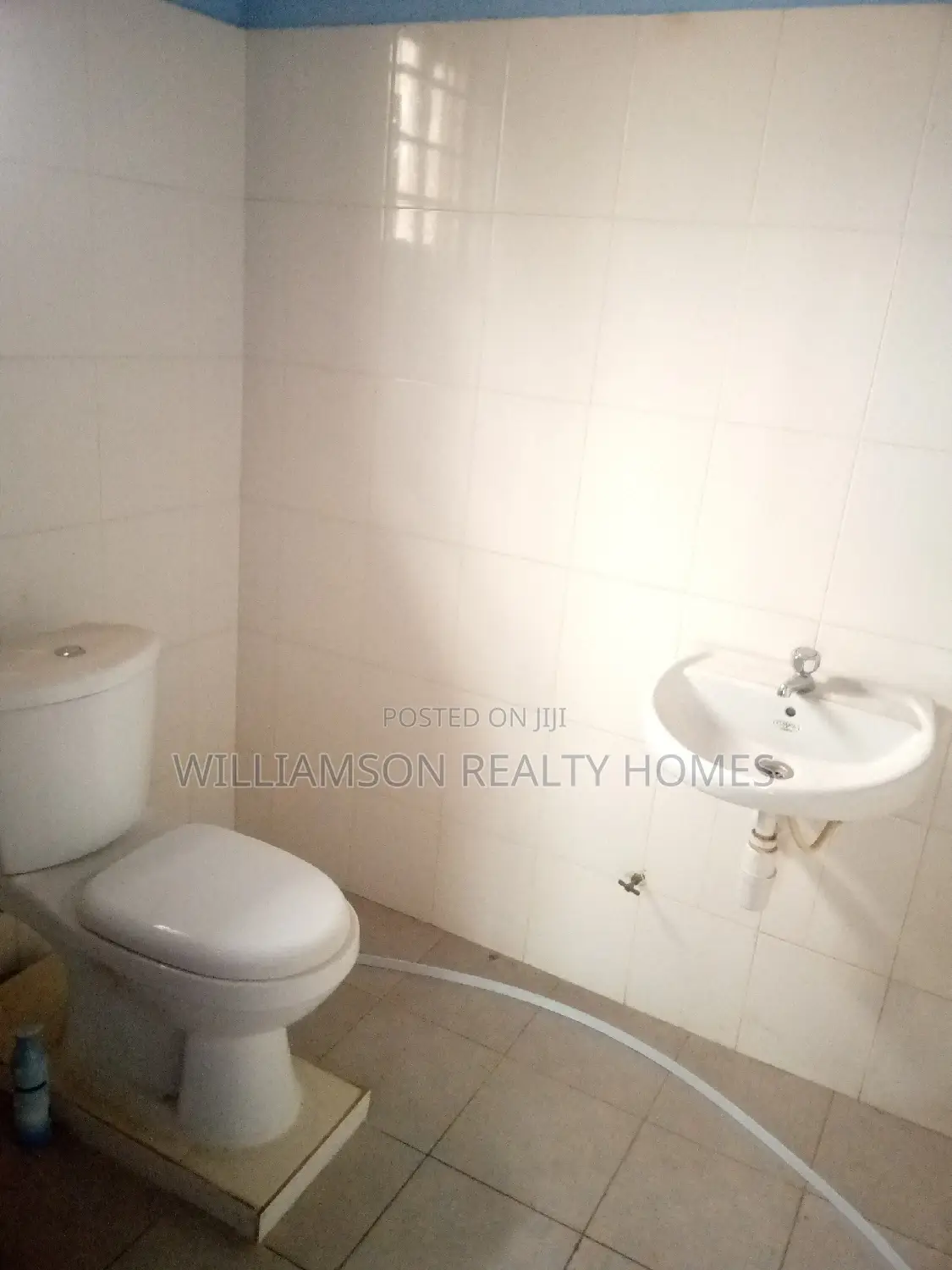 3bdrm House in Hfc Estate, Spintex for rent