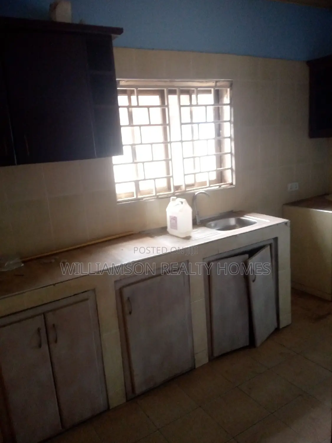 3bdrm House in Hfc Estate, Spintex for rent