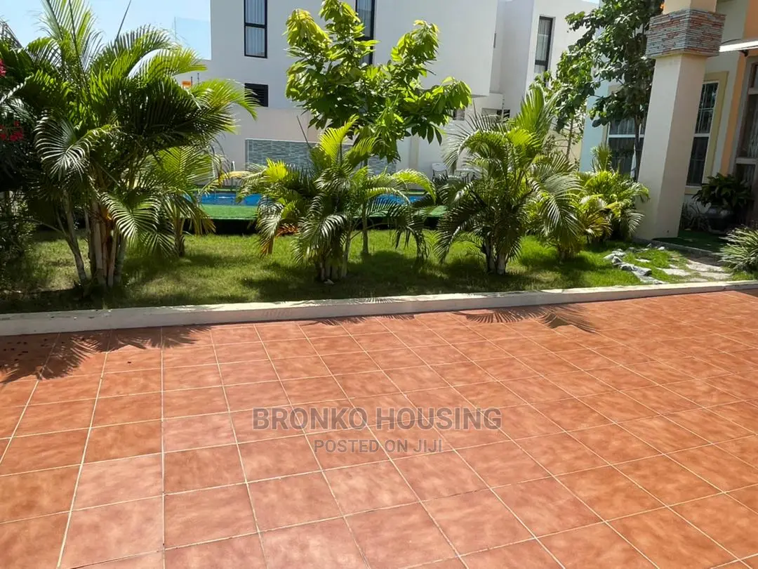 5bdrm House in Bronko Housing, Airport Residential Area for rent