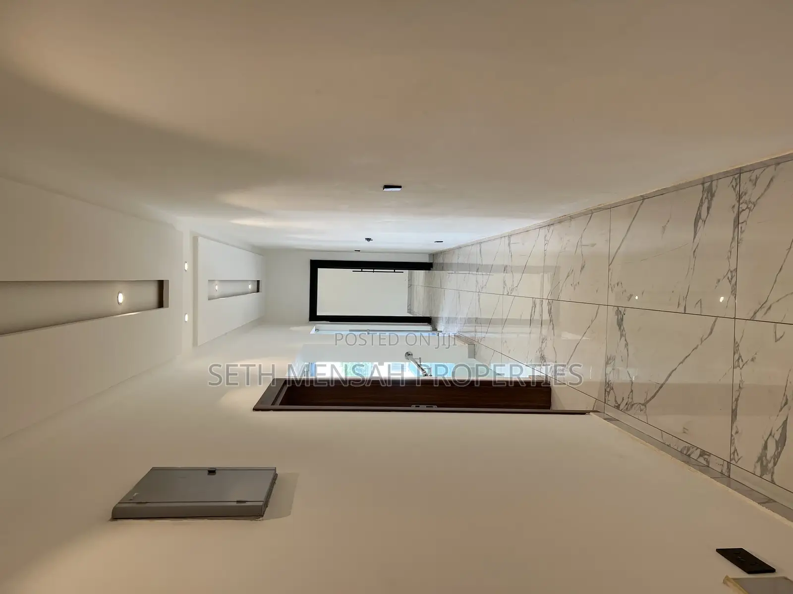 4bdrm House in 4 Bedroom House for for Sale