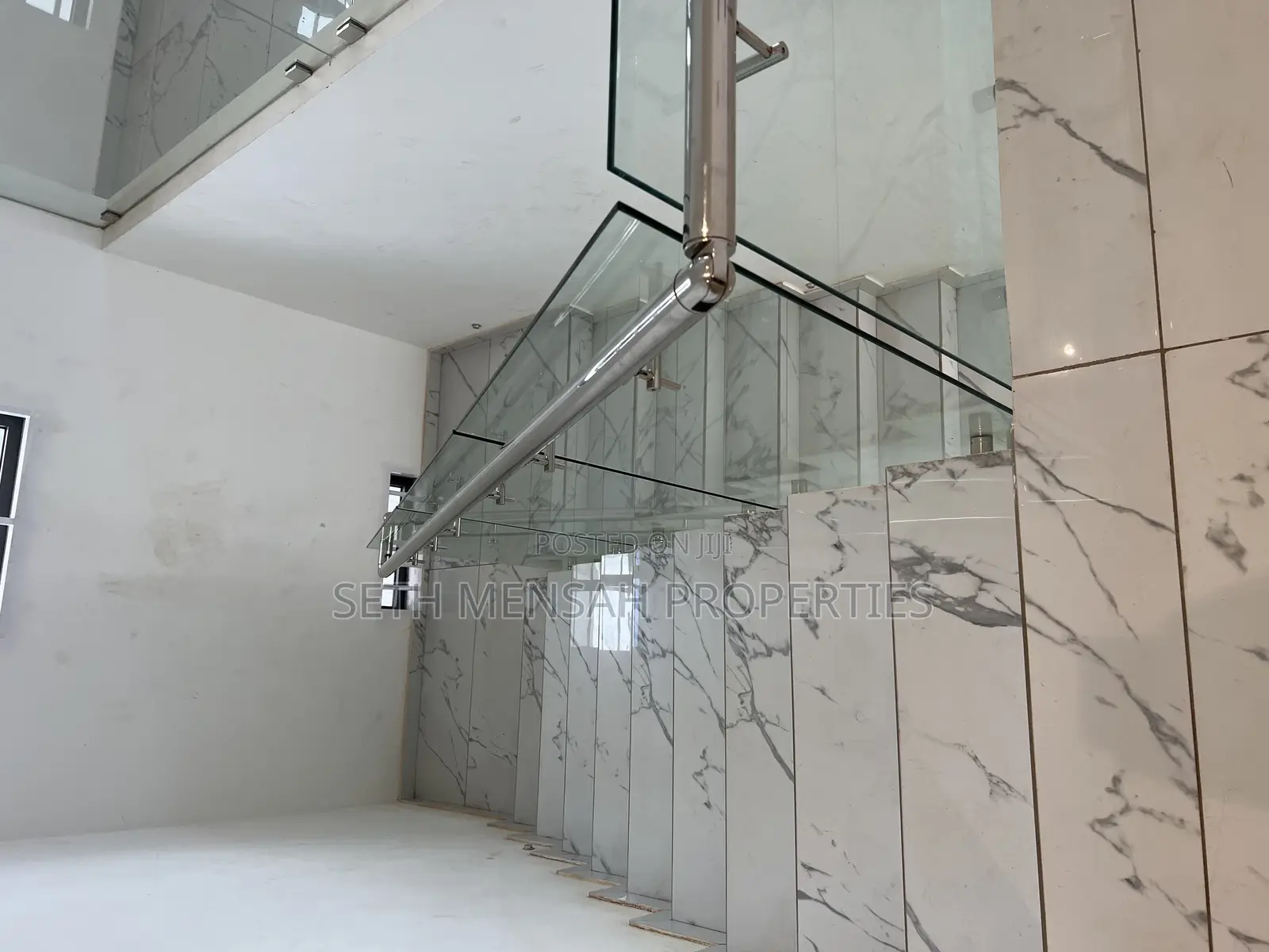 4bdrm House in 4 Bedroom House for for Sale
