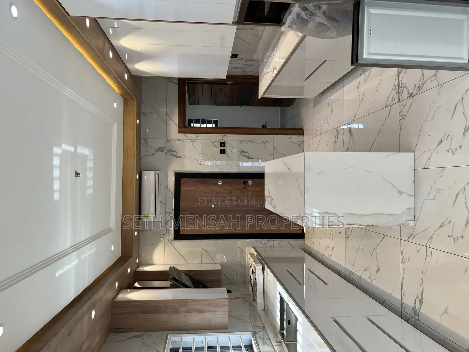 4bdrm House in 4 Bedroom House for for Sale