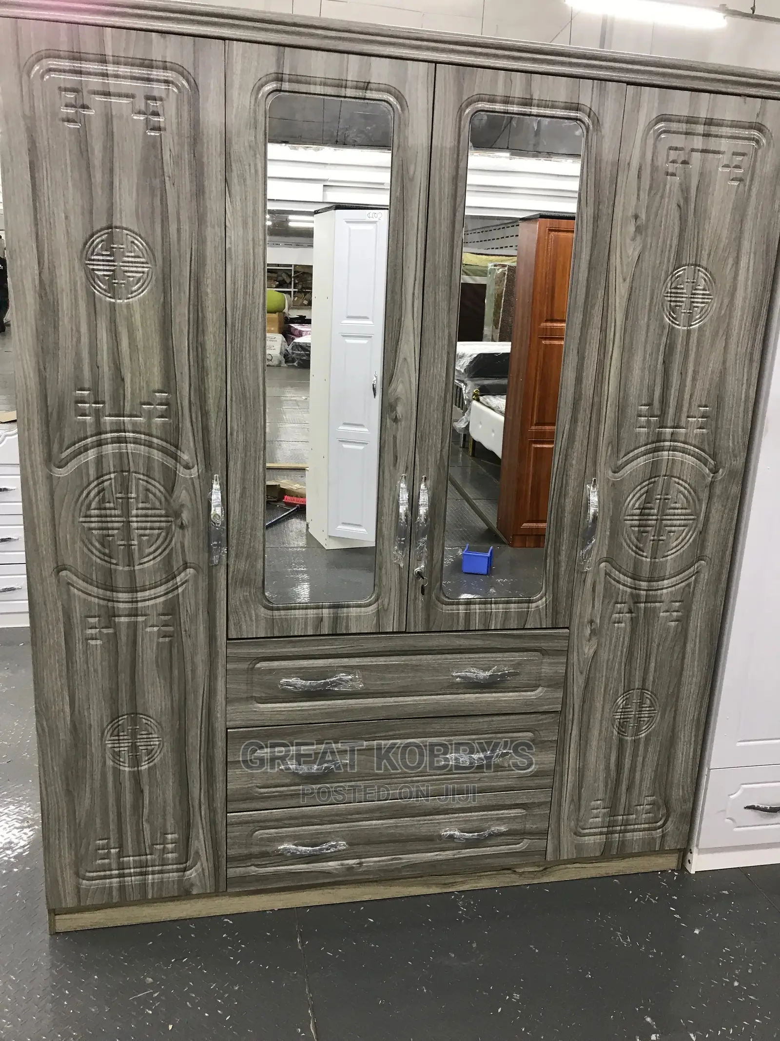 Four in One Foreign Wardrobe