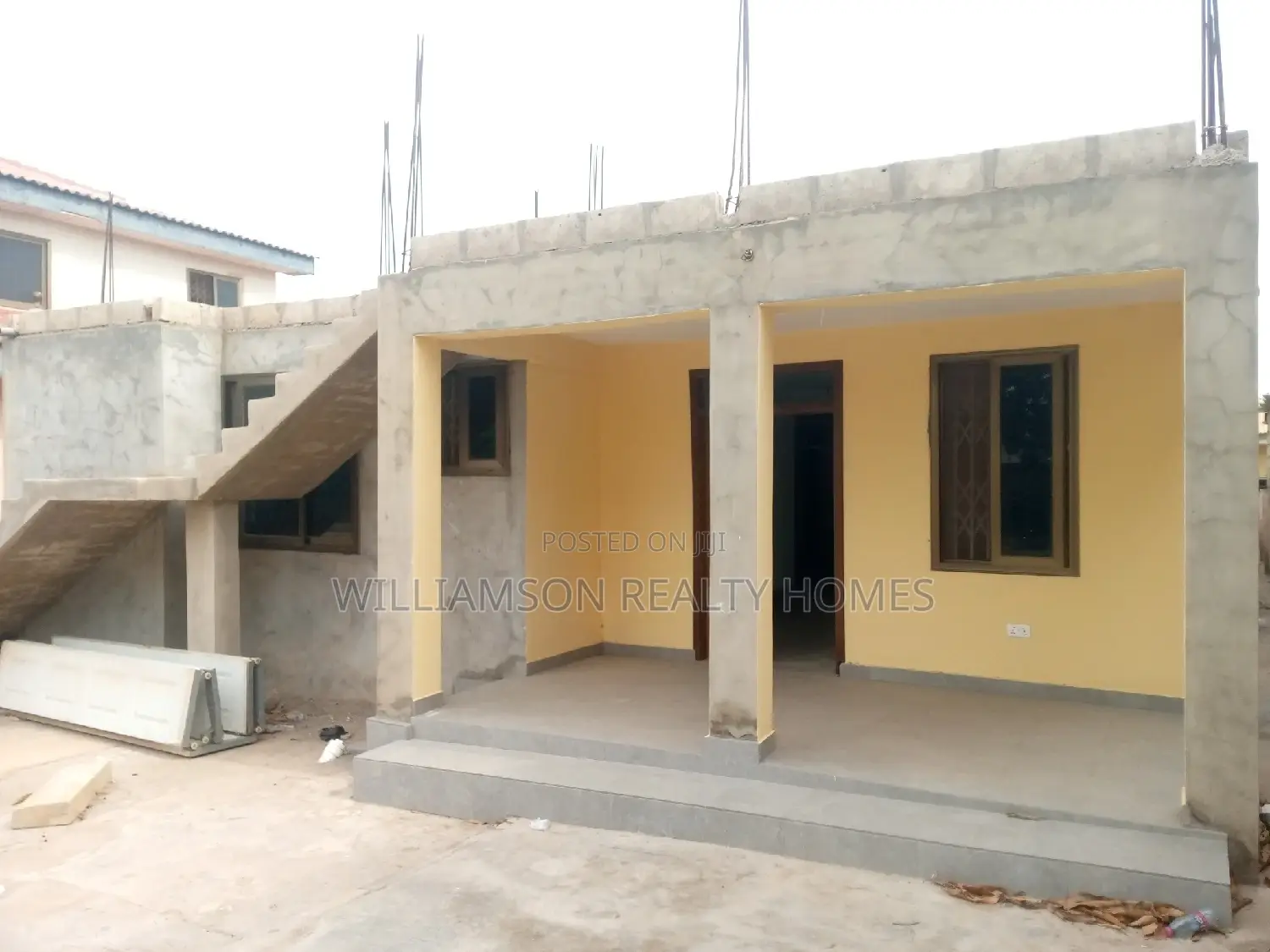 3bdrm House in Hfc Estate, Spintex for rent