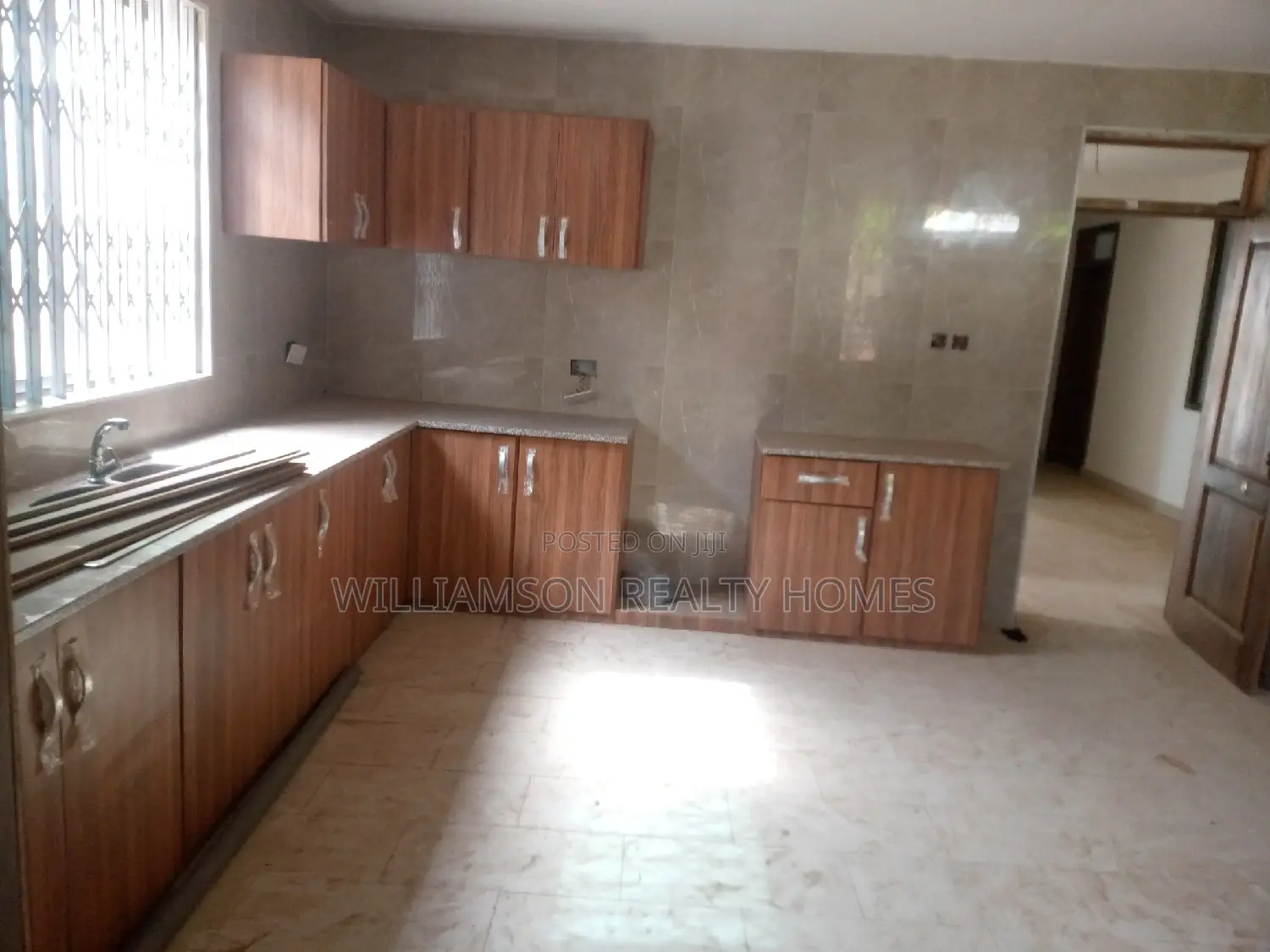 3bdrm House in Hfc Estate, Spintex for rent