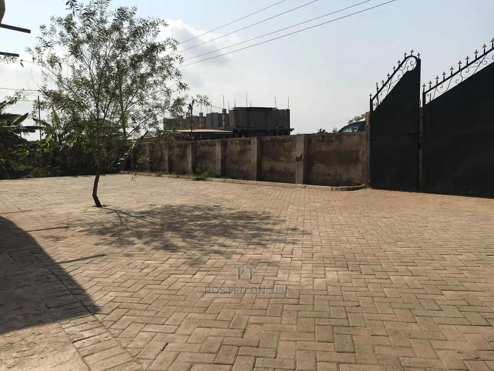 3bdrm House in Afienya Mataheko, Tema Metropolitan for rent