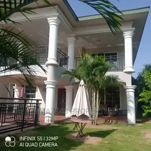 4bdrm House in Amazing Properties, Tema Metropolitan for sale