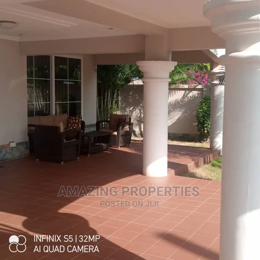 4bdrm House in Amazing Properties, Tema Metropolitan for sale