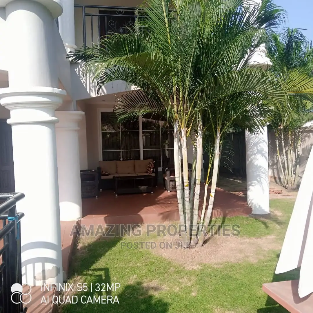4bdrm House in Amazing Properties, Tema Metropolitan for sale
