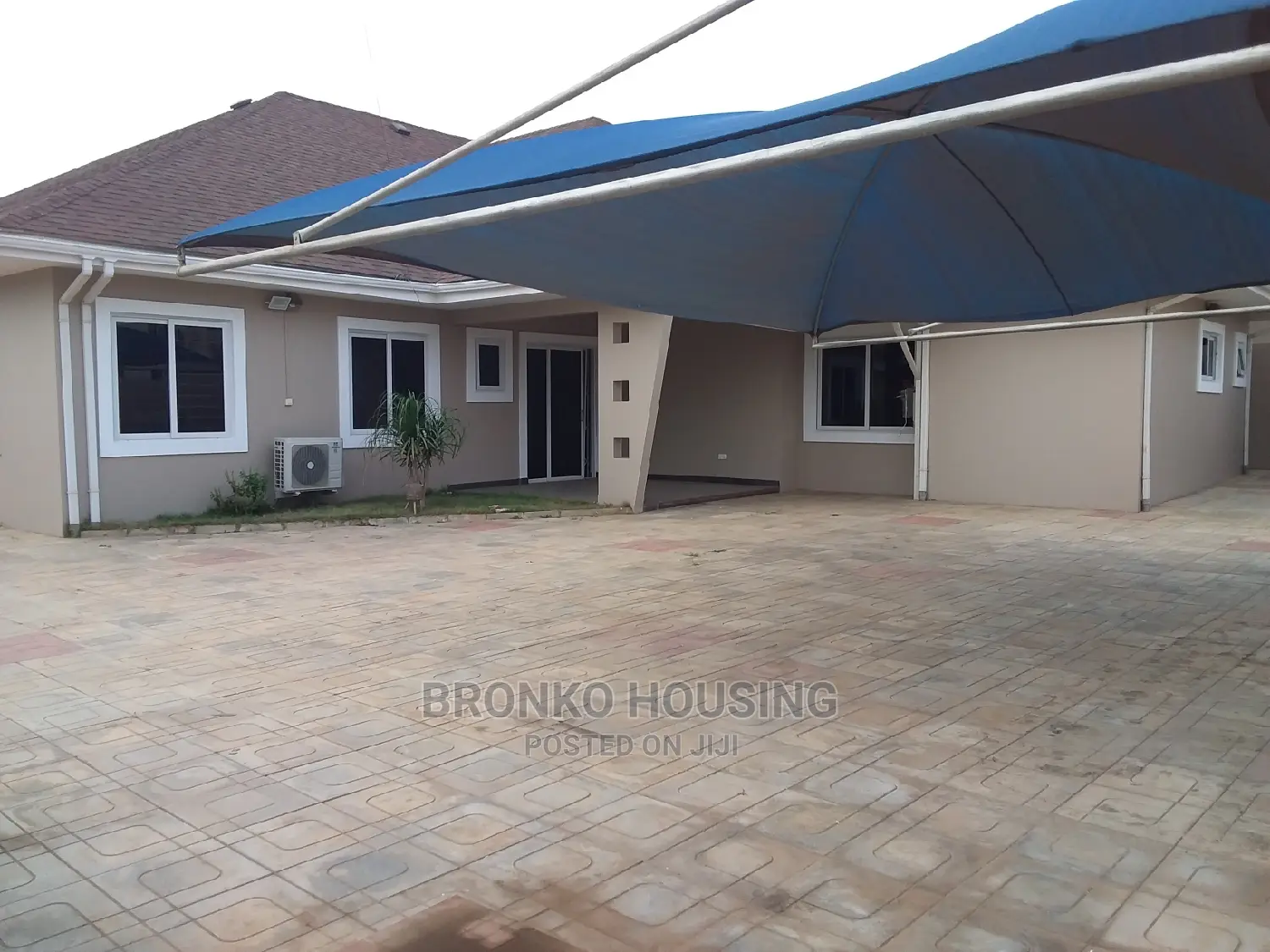3bdrm House in Bronko Housing, Spintex for Rent