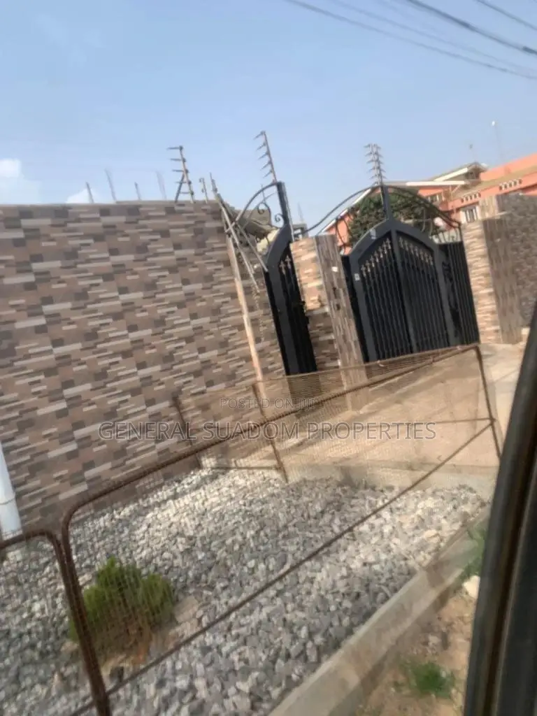2bdrm Apartment in Suadom Properties, Baatsona Total for rent