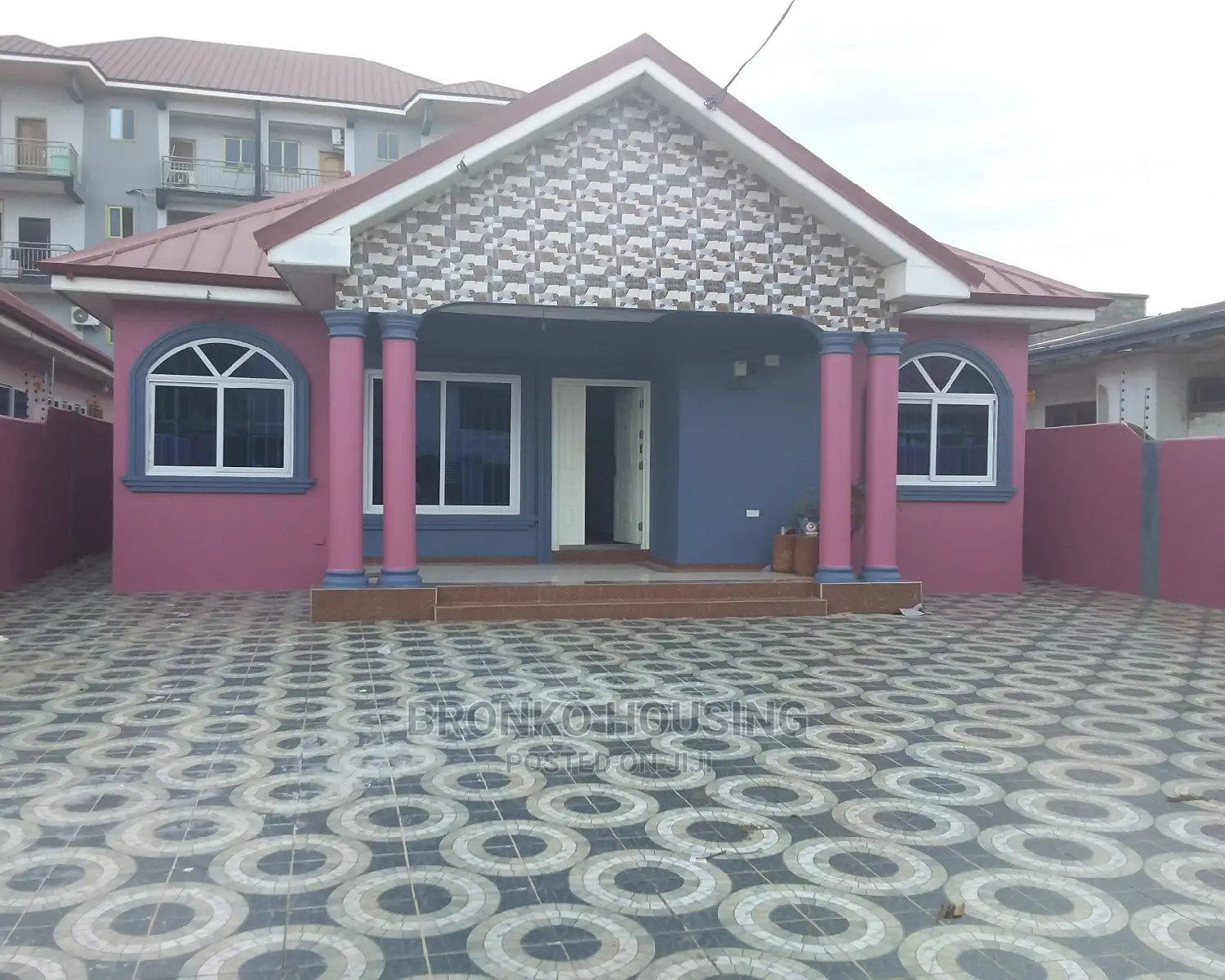 3bdrm House in Bronko Housing, Spintex for rent