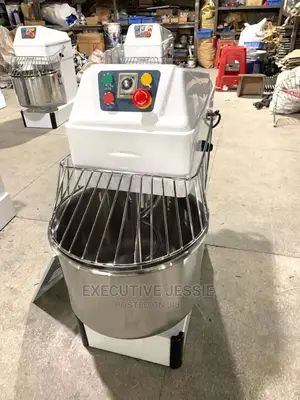 Spiral Dough Mixer. 43L