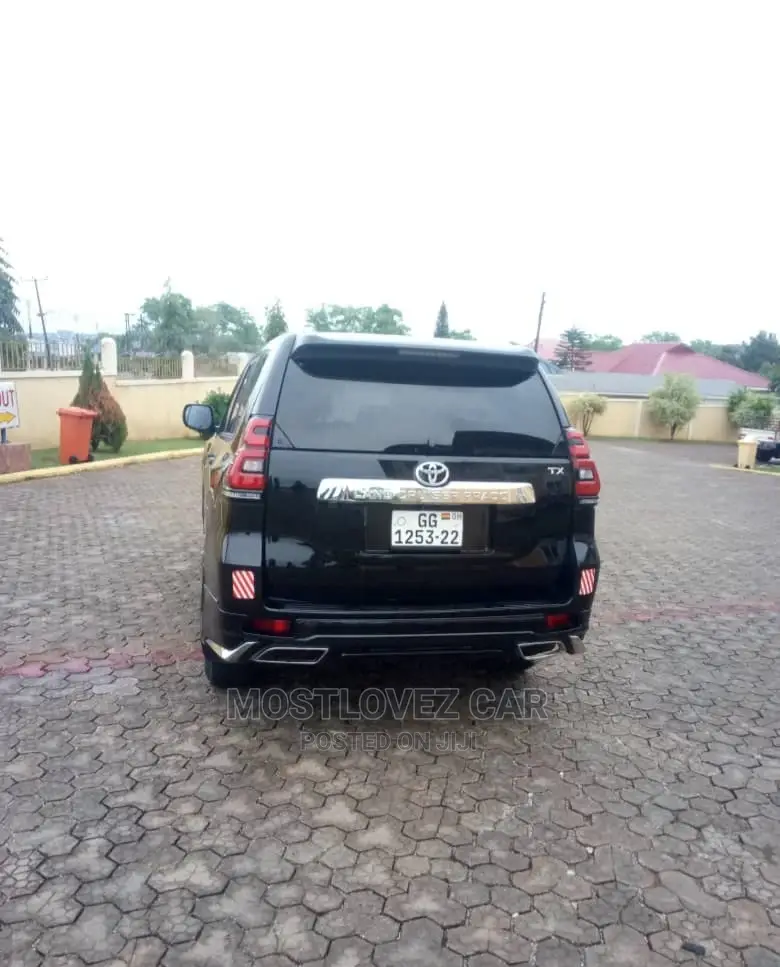 Car for Rent Rent a Land-Cruisers Prado for Weddings Trips