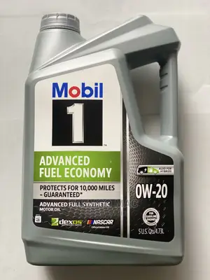 Mobil 1 Advanced Full Synthetic Engine Oil (0w-20)