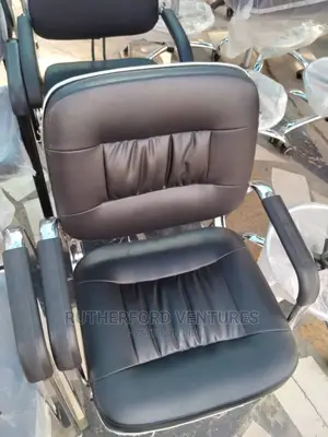 Leather Visitors Chair