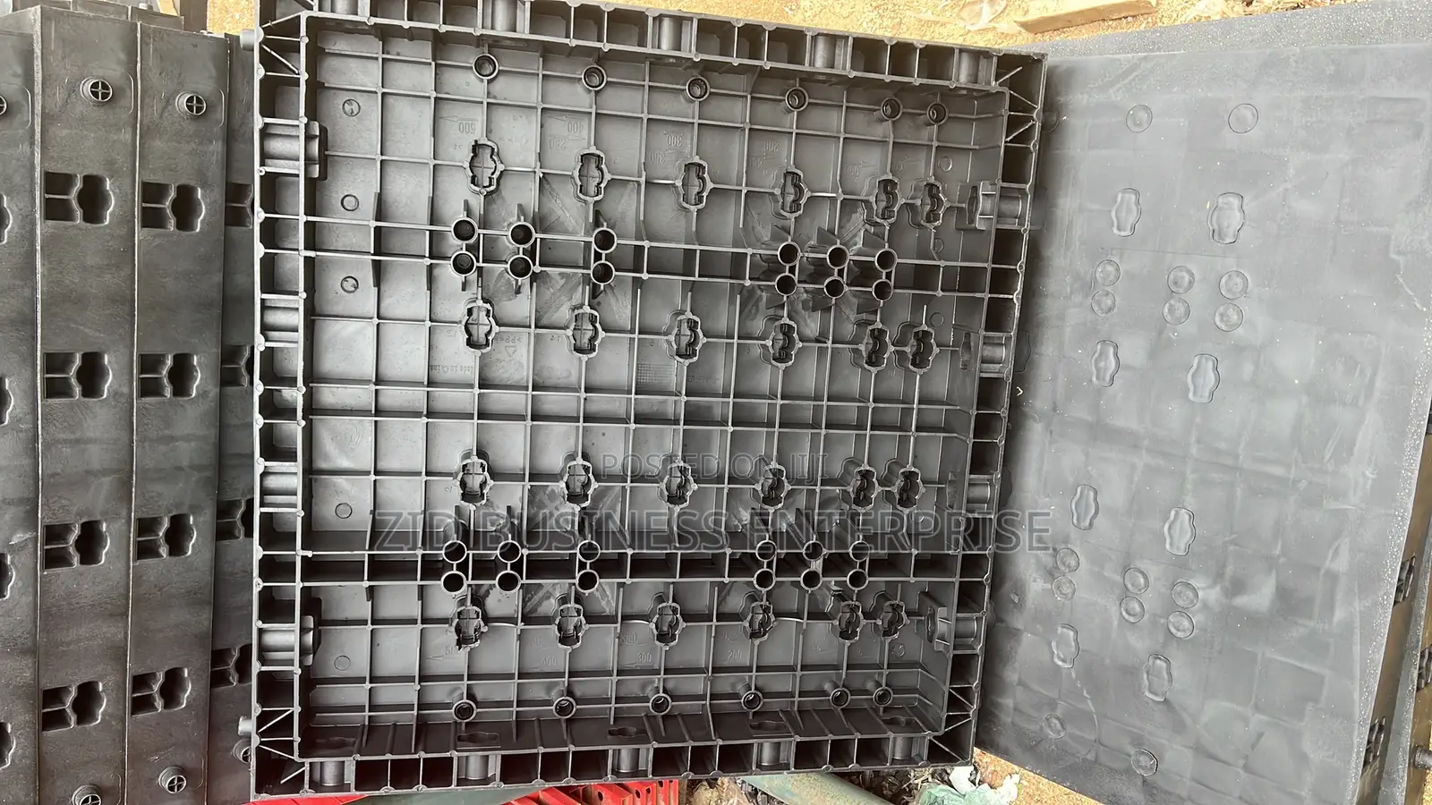 Adjustable Plastic Column Formwork