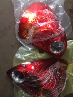 Mitsubishi L200 2008 Tail Light.
