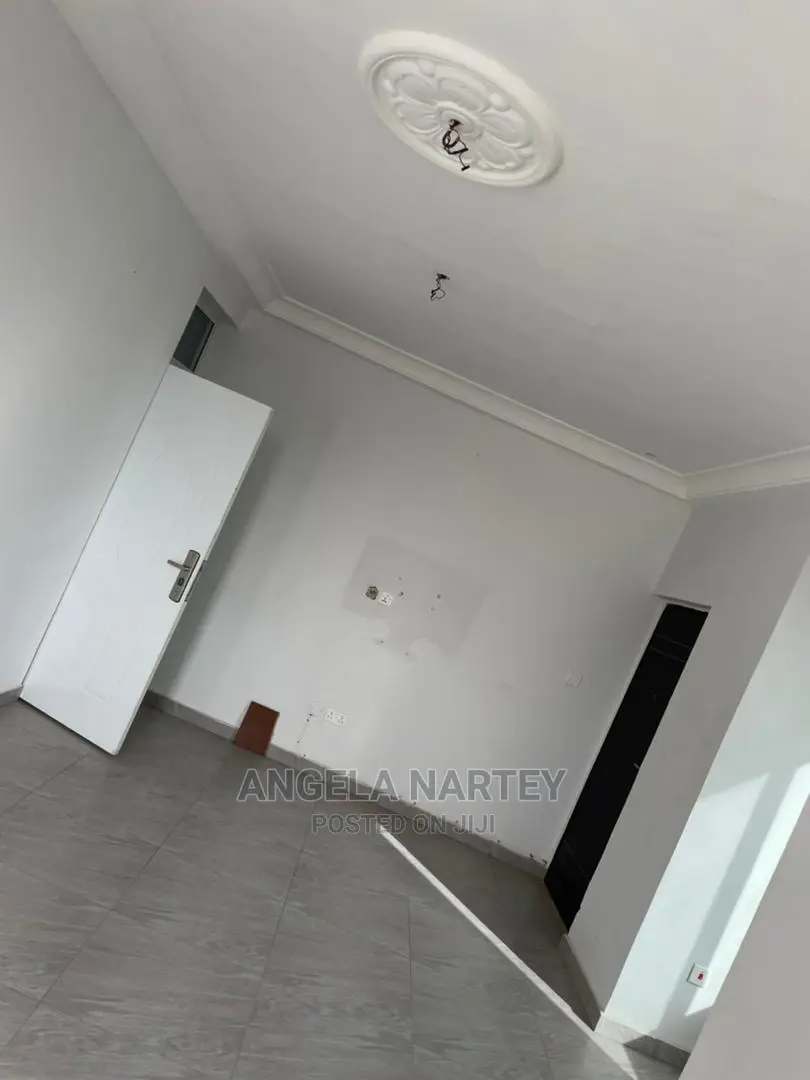 2bdrm Apartment in Community 16, Tema Metropolitan for sale