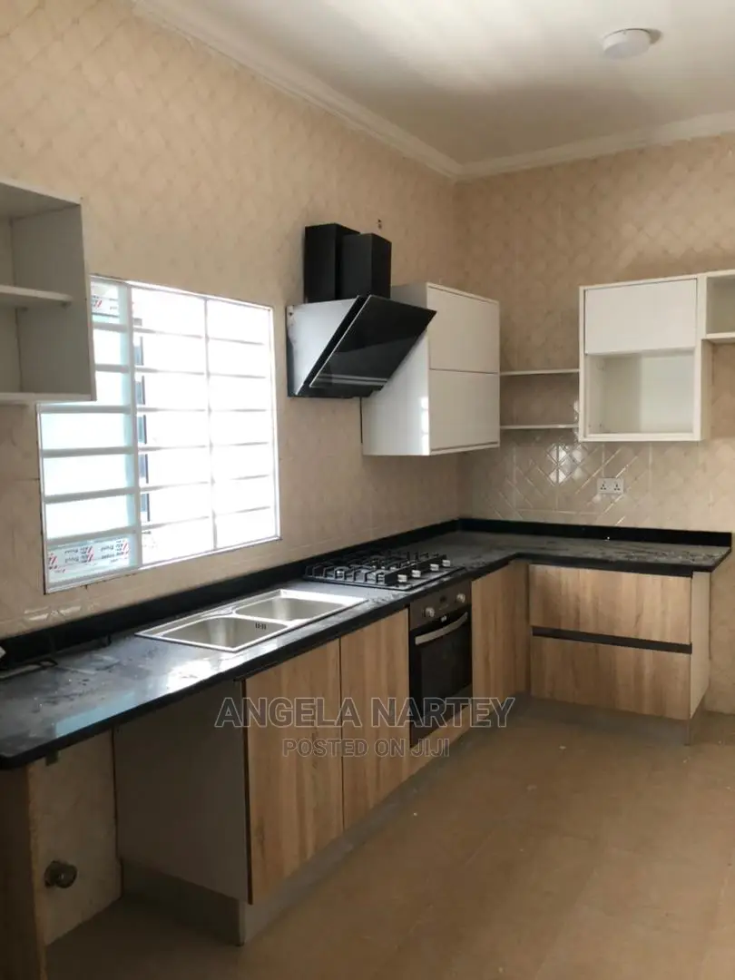 3bdrm House in Baatsonaa Spintex, Tema Metropolitan for sale