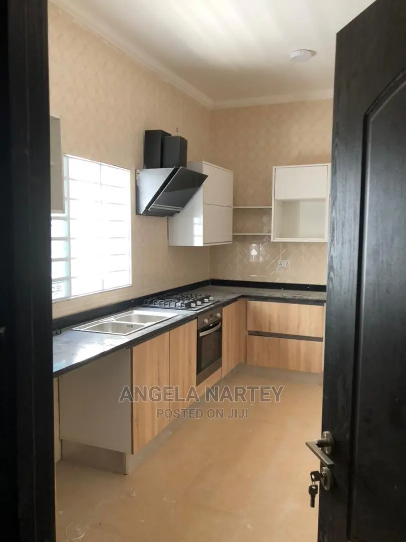 3bdrm House in Baatsonaa Spintex, Tema Metropolitan for sale