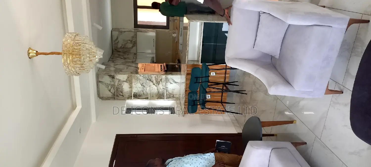 Furnished 4bdrm Duplex in De-Icons Real Estate, Ga South Municipal